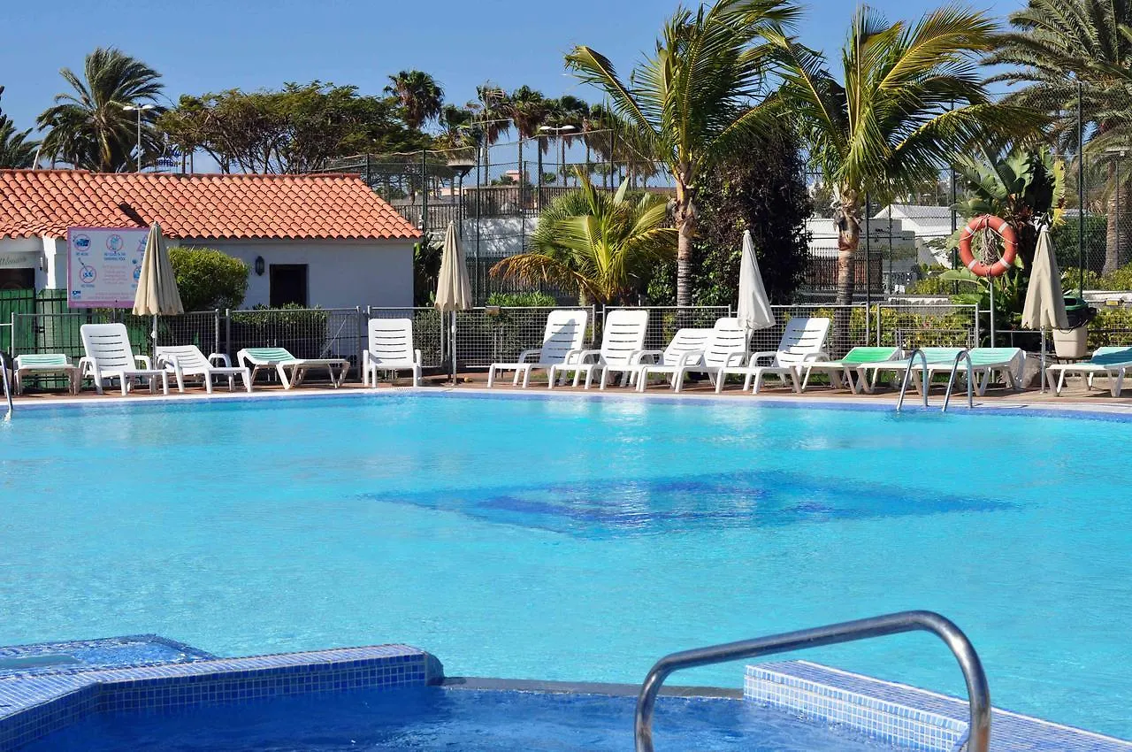 בית נופש פלאייה דל אינגלז Bungalows Santa Clara